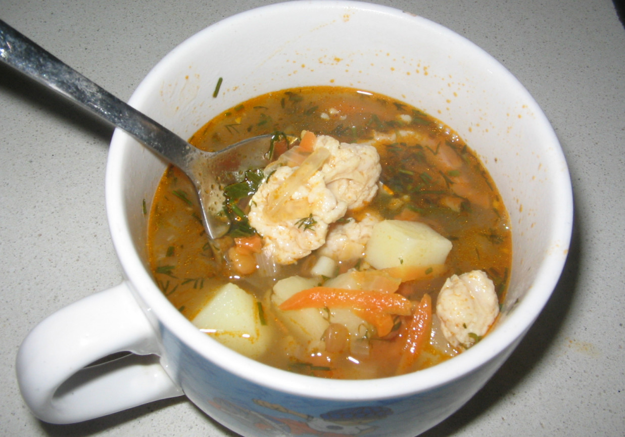 Zimowa zupa z soczewicą foto