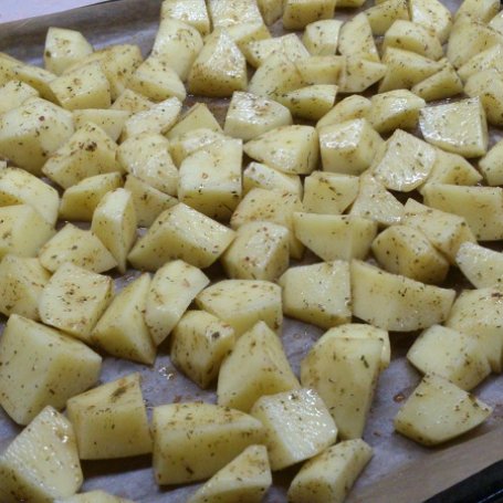 Krok 1 - Ziołowe pieczone ziemniaki foto