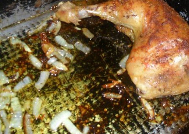 Fotografia przedstawiająca Ziołowe udka z kurczaka