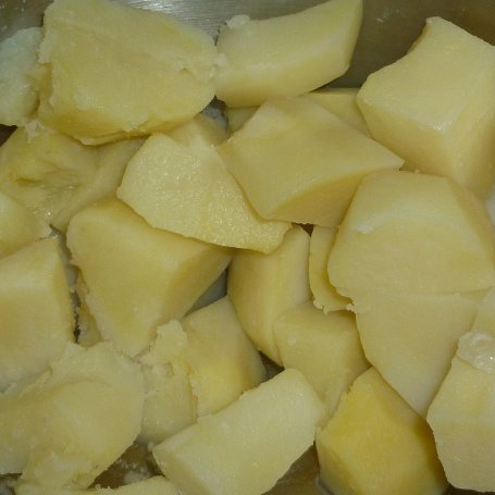 Krok 2 - Ziołowe ziemniaczki smażone foto