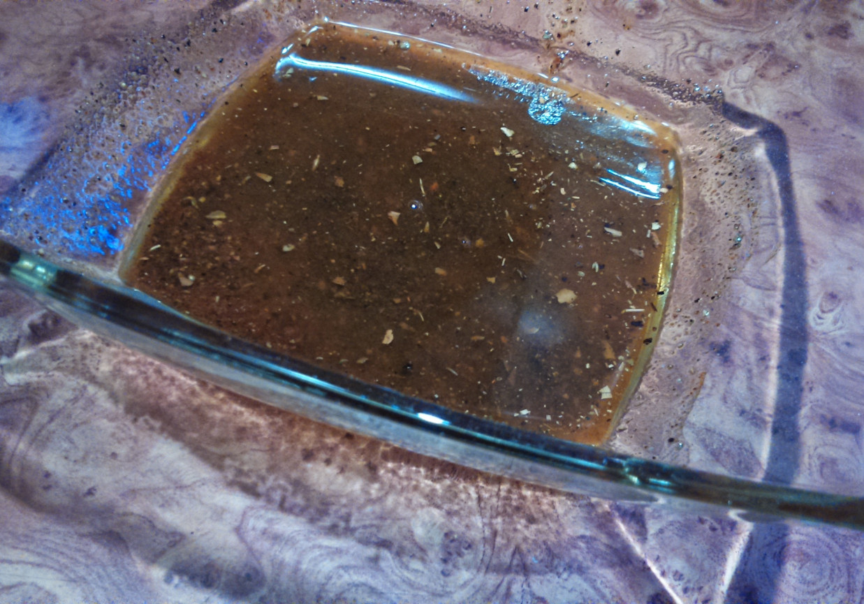 Ziołowo-miodowa marynata do mięs na grilla foto