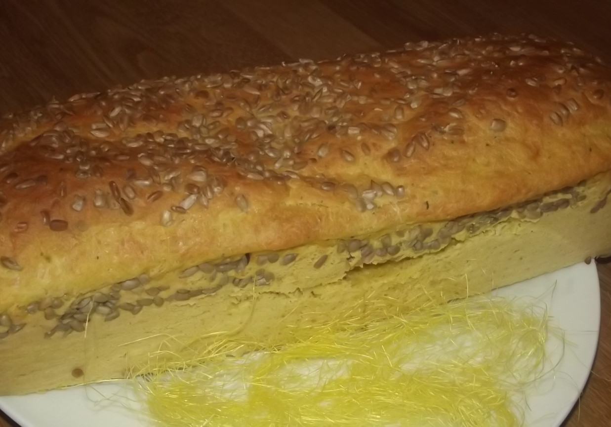 Ziołowy chleb domowy foto