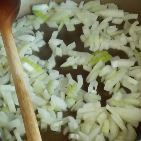 Krok 2 - Żołądki w pomidorach foto