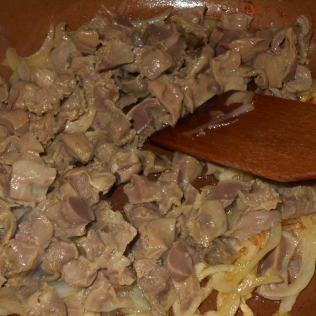 Krok 3 - Żołądki w sosie foto