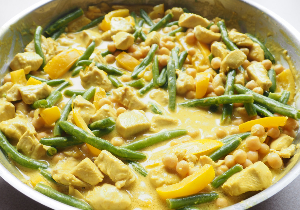 Żółte curry  foto