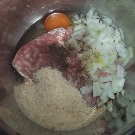 Krok 1 - Zraziki z mięsa mielonego w grzybowym sosie foto