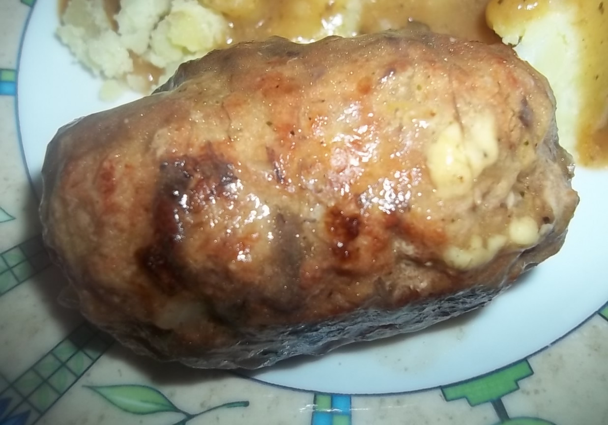 Zraziki z mięsa mielonego w grzybowym sosie foto