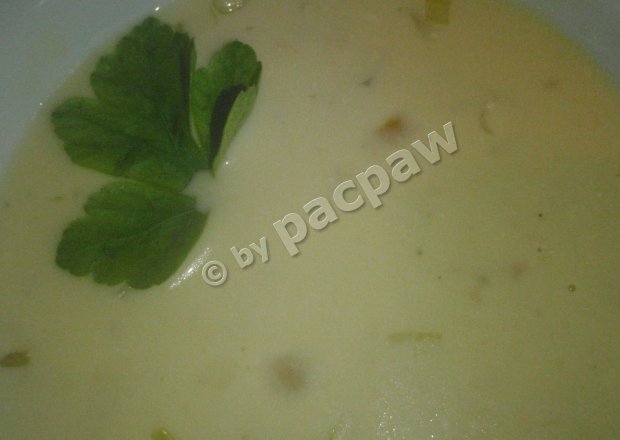 Fotografia przedstawiająca Zupa 3 serowa