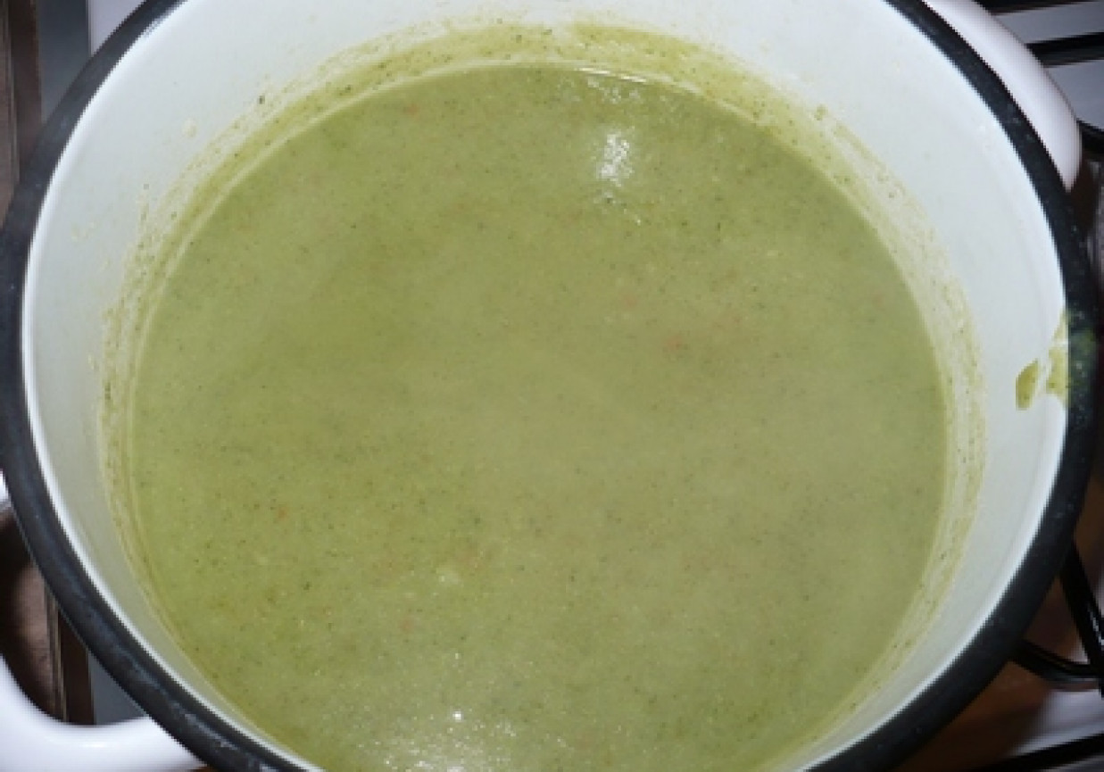 Zupa brokułowa krem foto