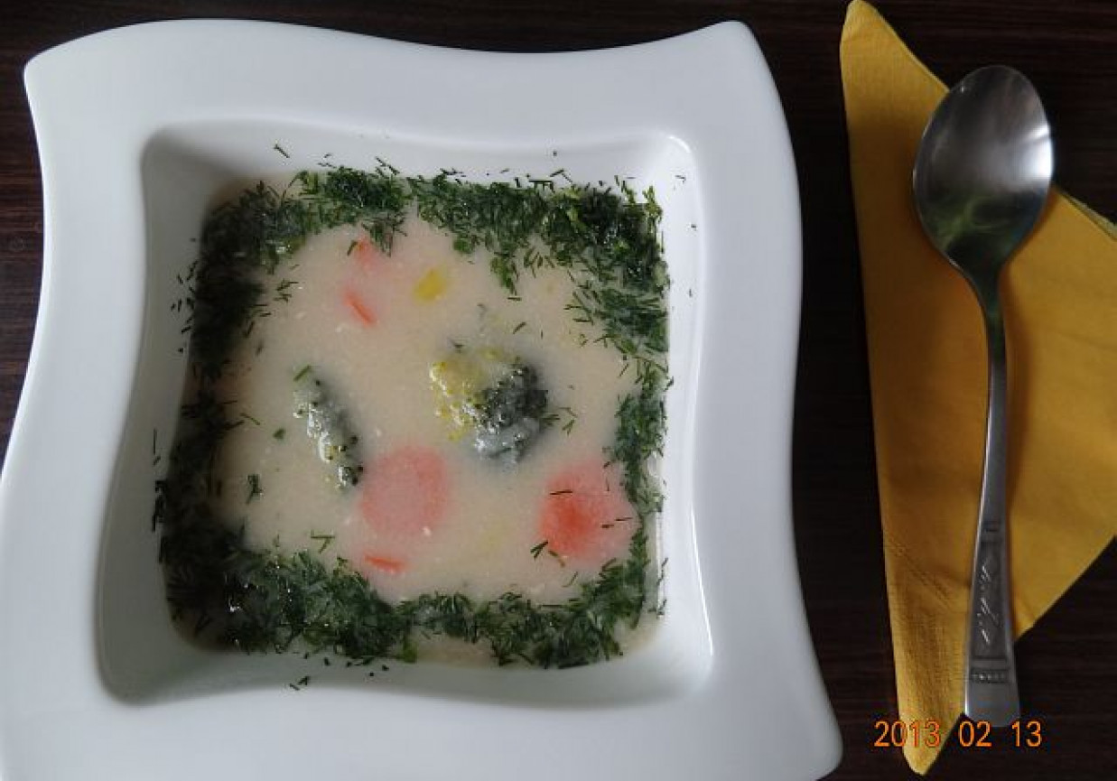 Zupa brokułowa z kaszą manną foto