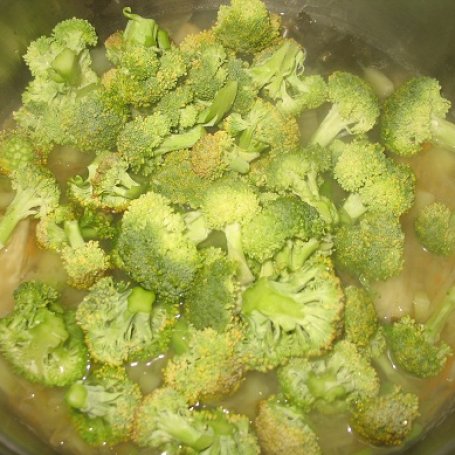 Krok 3 - Zupa brokułowa foto