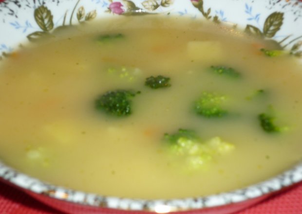 Fotografia przedstawiająca Zupa brokułowa