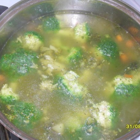 Krok 5 - Zupa brokułowa. foto