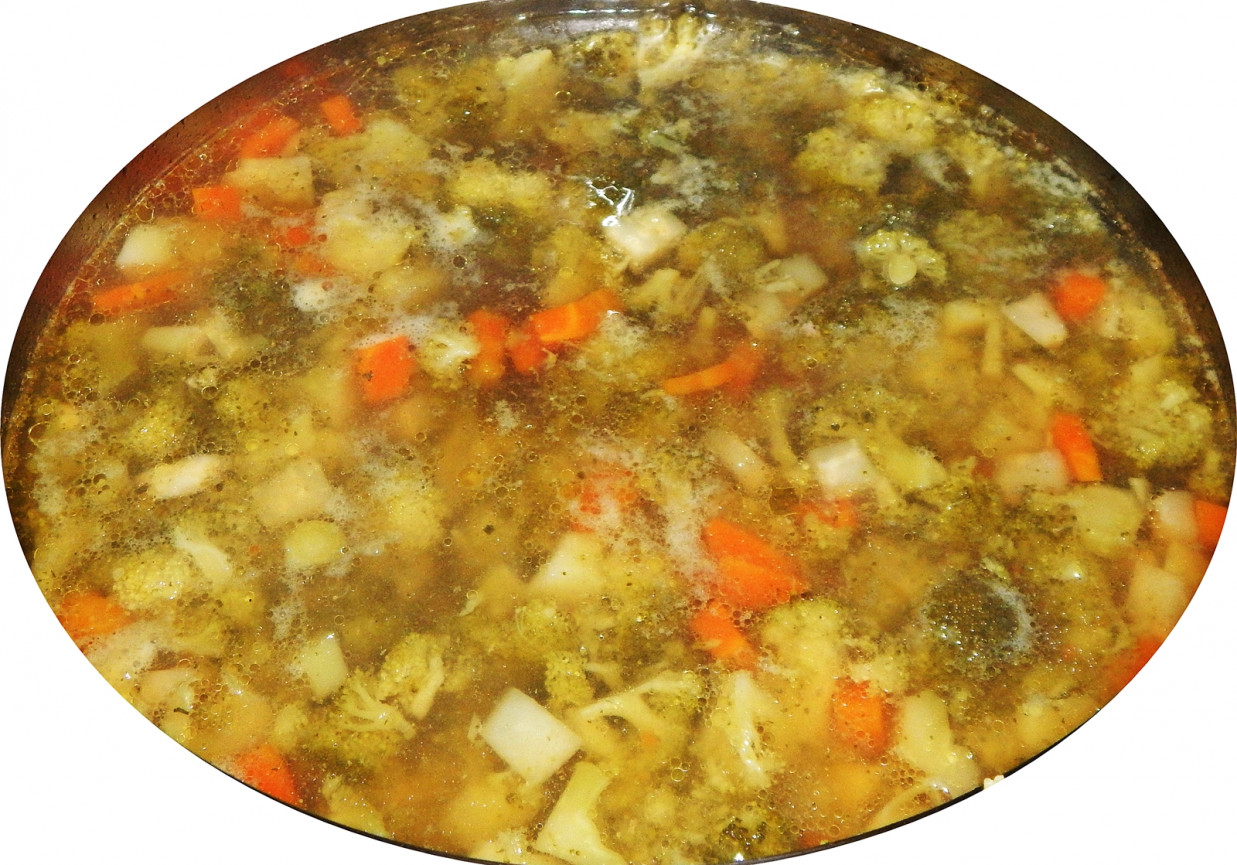 Zupa brokułowo-czosnkowa foto