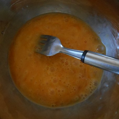 Krok 3 - Zupa brzoskwiniowa z owsianymi kluseczkami foto
