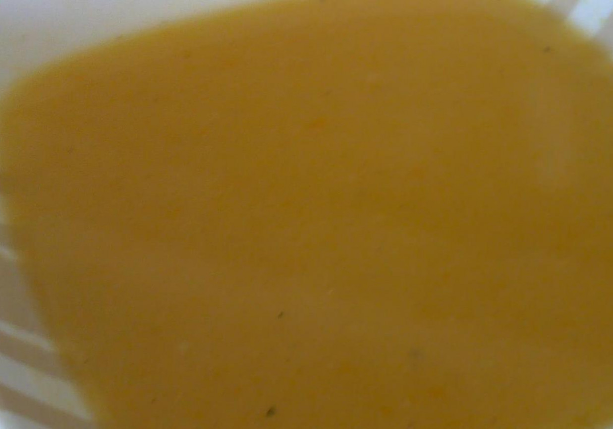 Zupa cebulowa krem foto