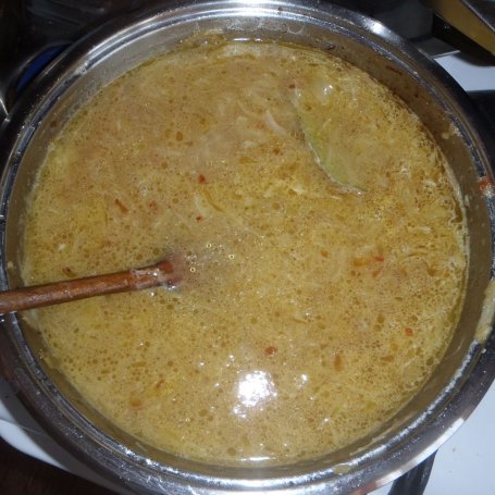 Krok 3 - Zupa cebulowa z grzankami. foto