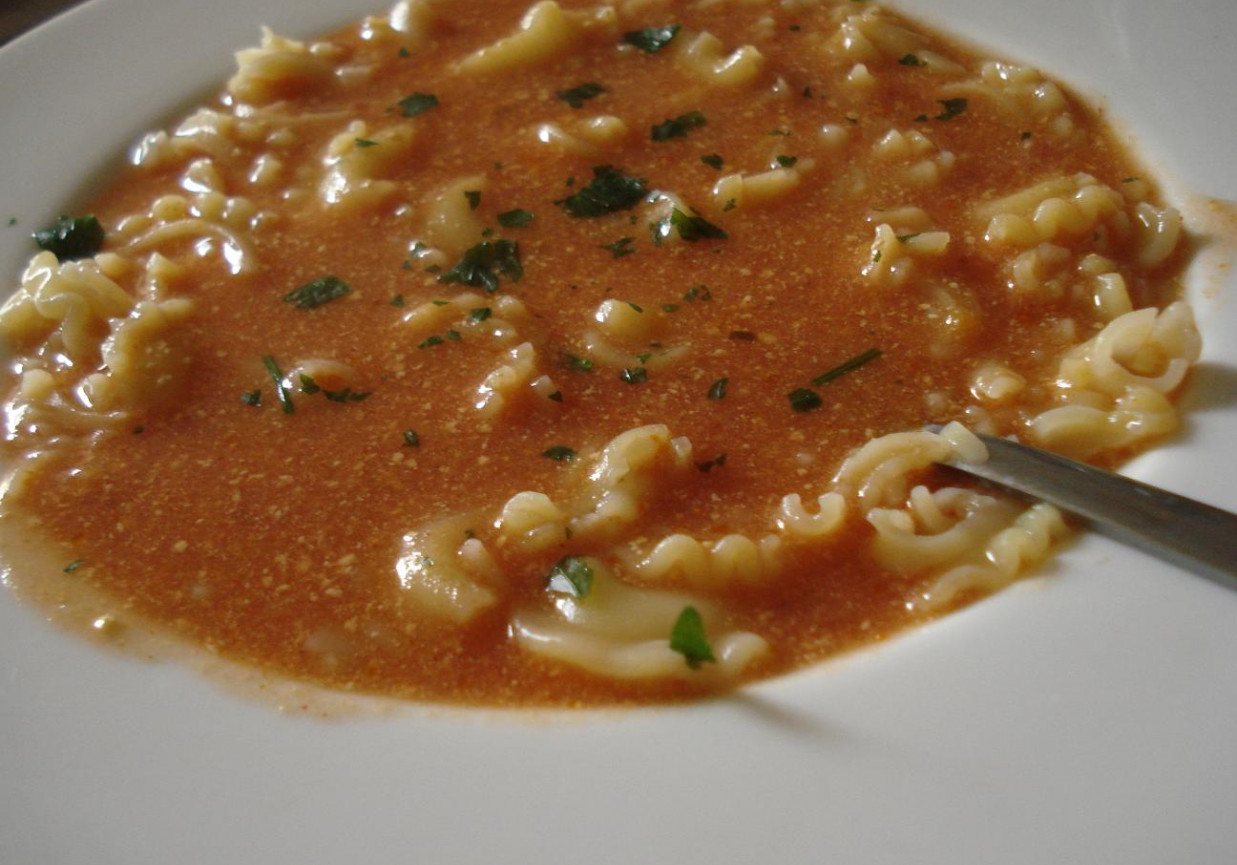 Zupa cebulowo- paprykowa foto