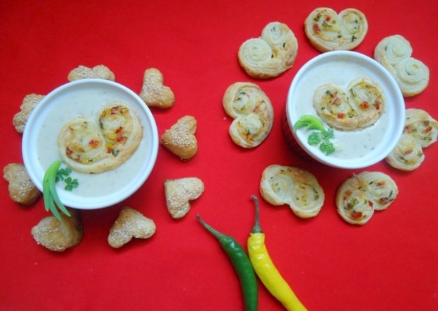 Fotografia przedstawiająca Zupa cebulowo-serowa