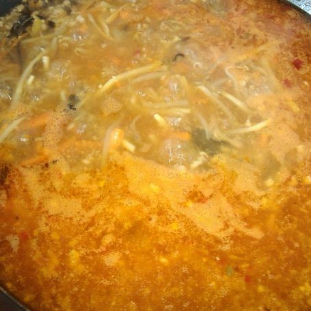 Krok 9 - Zupa chińska ostro-kwaśna z mięsem mielonym foto