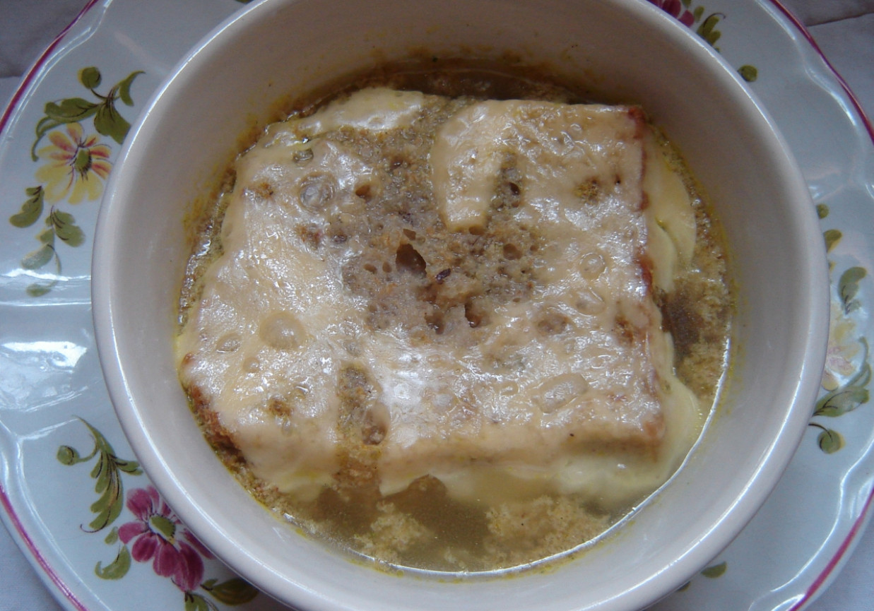 Zupa chlebowa z serem foto