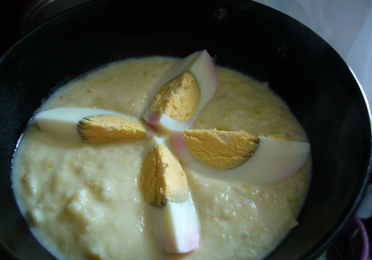Zupa chrzanowa z jajkiem foto