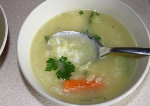 Fotografia przedstawiająca Zupa cukiniowa z ryżem