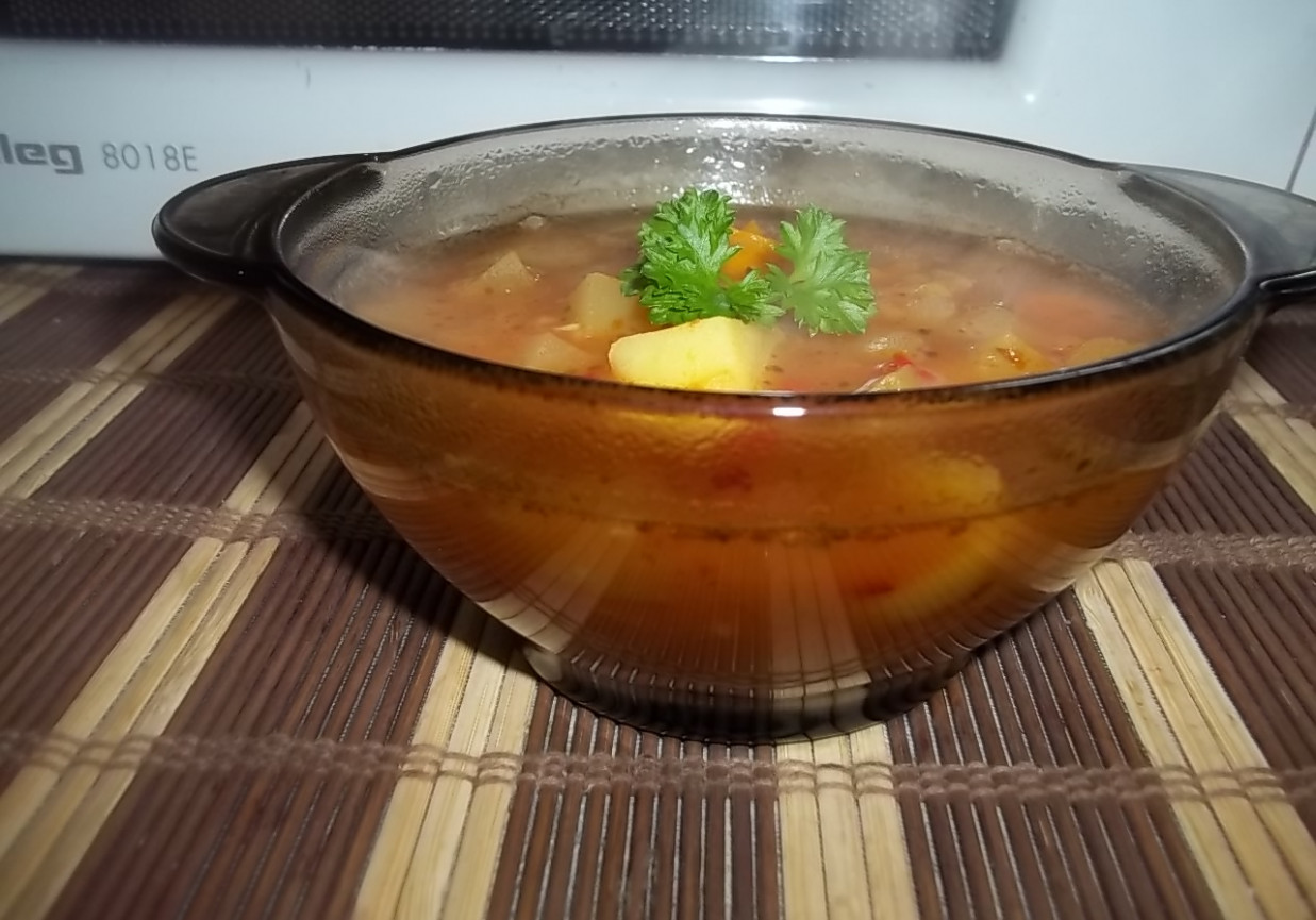 Zupa cukiniowa z soczewicą foto