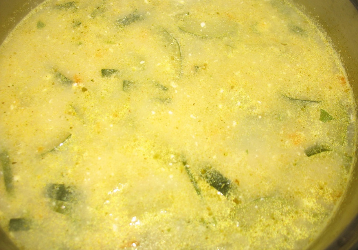 Zupa cukiniowa foto