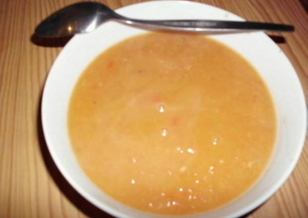 Fotografia przedstawiająca Zupa cukiniowo-paprykowa