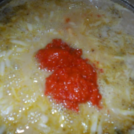 Krok 4 - Zupa cukiniowo-serowa z soczewicą foto