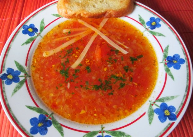 Fotografia przedstawiająca Zupa czosnkowa ( z kuchni Hiszpańskiej)