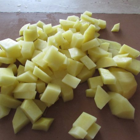 Krok 3 - Zupa czosnkowa z pulpecikami foto