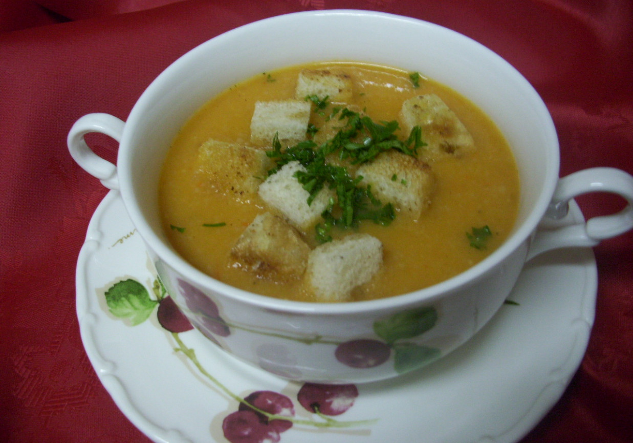 Zupa czosnkowo-paprykowa foto