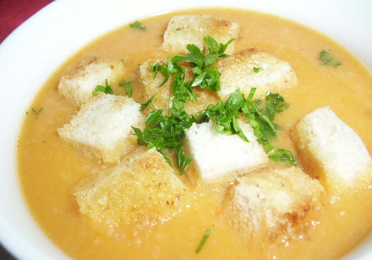 Zupa czosnkowo-paprykowa foto