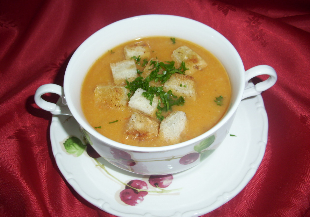 Zupa czosnkowo-paprykowa foto