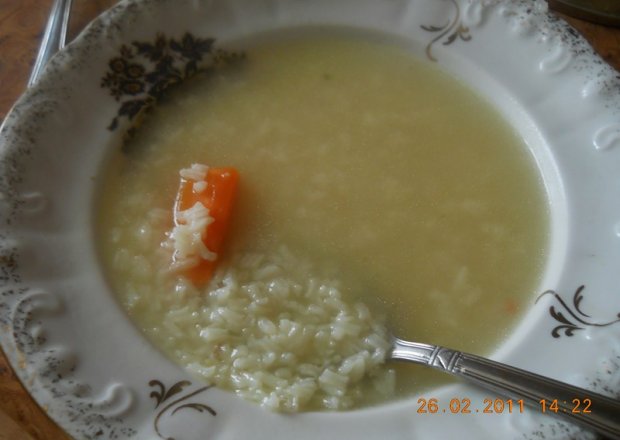 Fotografia przedstawiająca zupa dietetyczna z ryżem