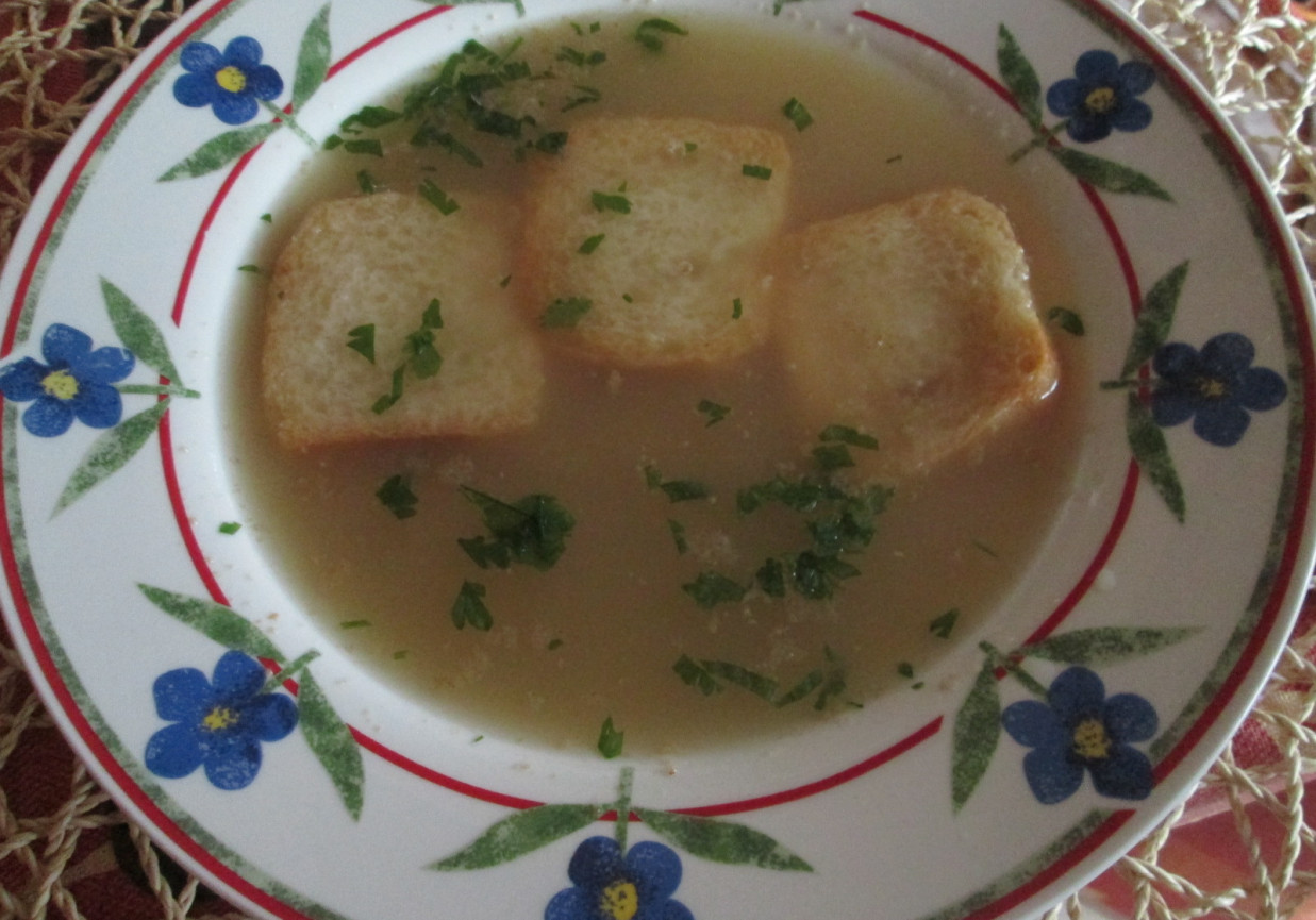 Zupa drożdżowa z kminkiem foto
