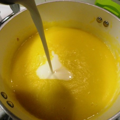Krok 3 - Zupa dyniowa na mleczku kokosowym foto