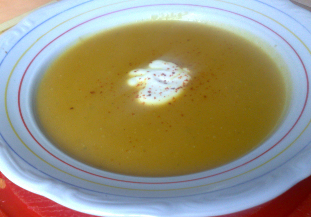 zupa dyniowa z curry foto