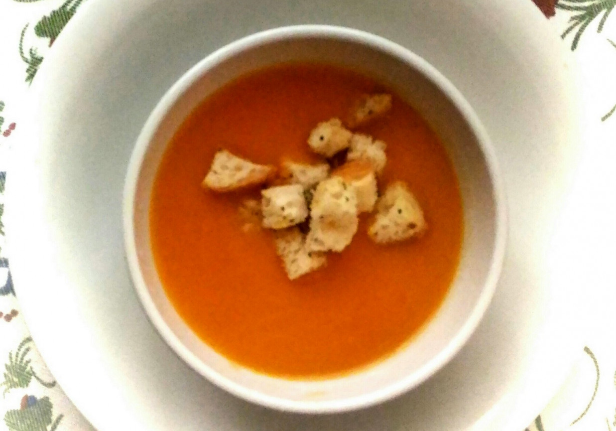 Zupa dyniowa z grzankami foto