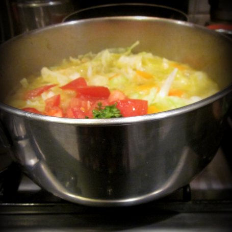 Krok 4 - Zupa dyniowa z kapustą i ziemniakami foto