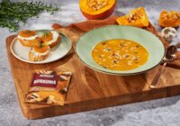 zupa-dyniowa-z-morelami-ds-