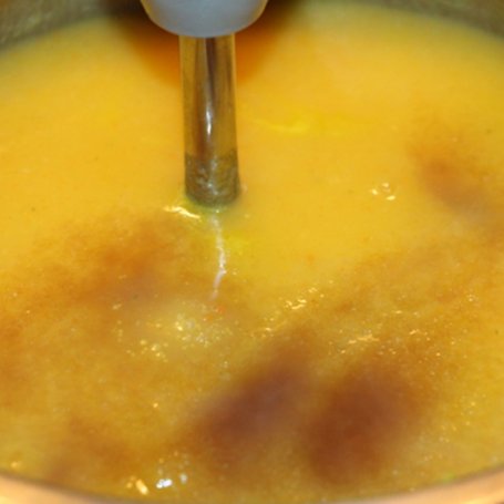 Krok 5 - Zupa dyniowa z serem pleśniowym foto