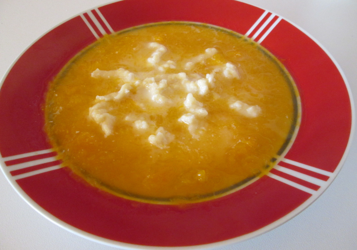 Zupa dyniowa z zacierką foto