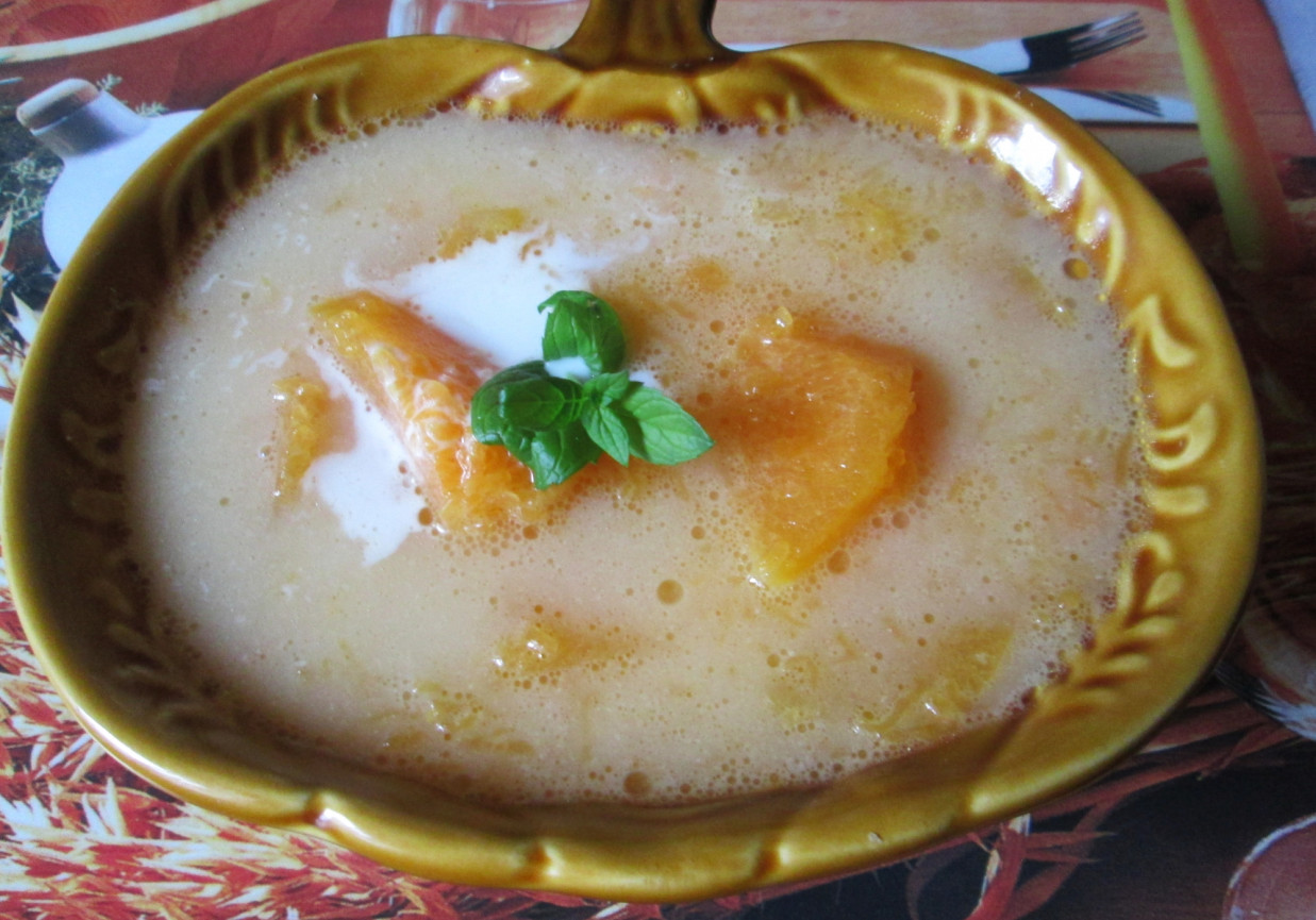 Zupa dyniowo-kokosowa foto