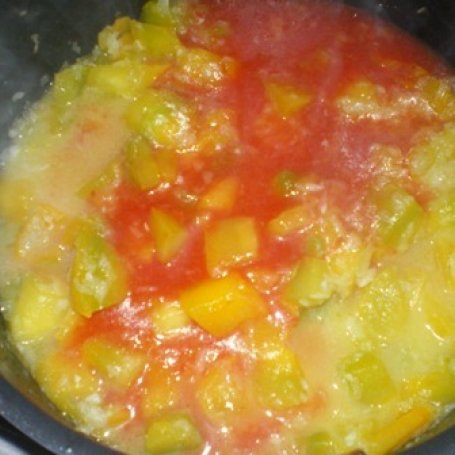 Krok 2 - Zupa dyniowo-pomidorowa foto