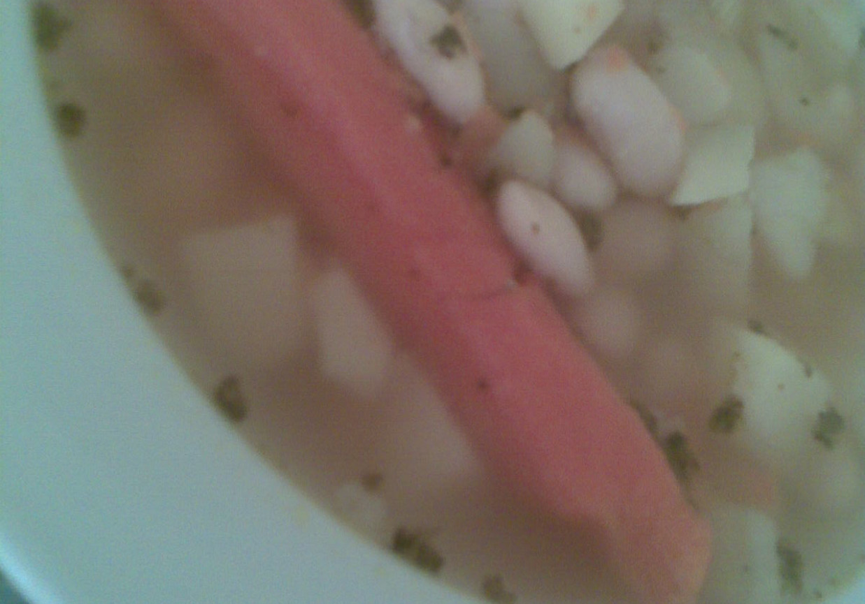 Zupa fasolowa na wędzonce foto
