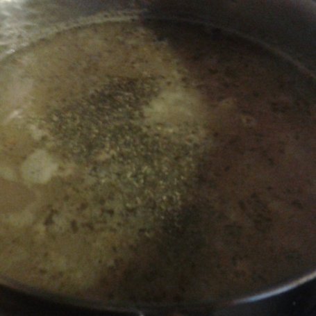 Krok 3 - Zupa fasolowa z majerankiem  foto