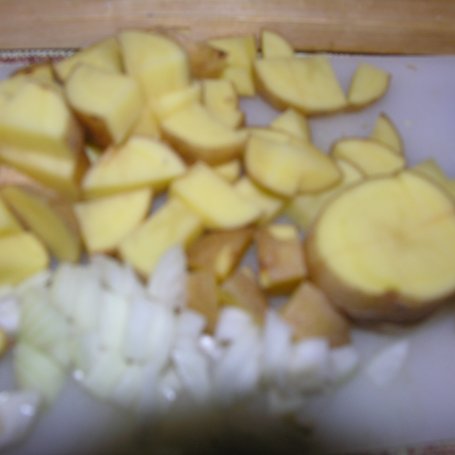 Krok 1 - Zupa fasolowa z ziemniakami i makaronem foto